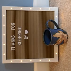 Maple leaf coffee mug